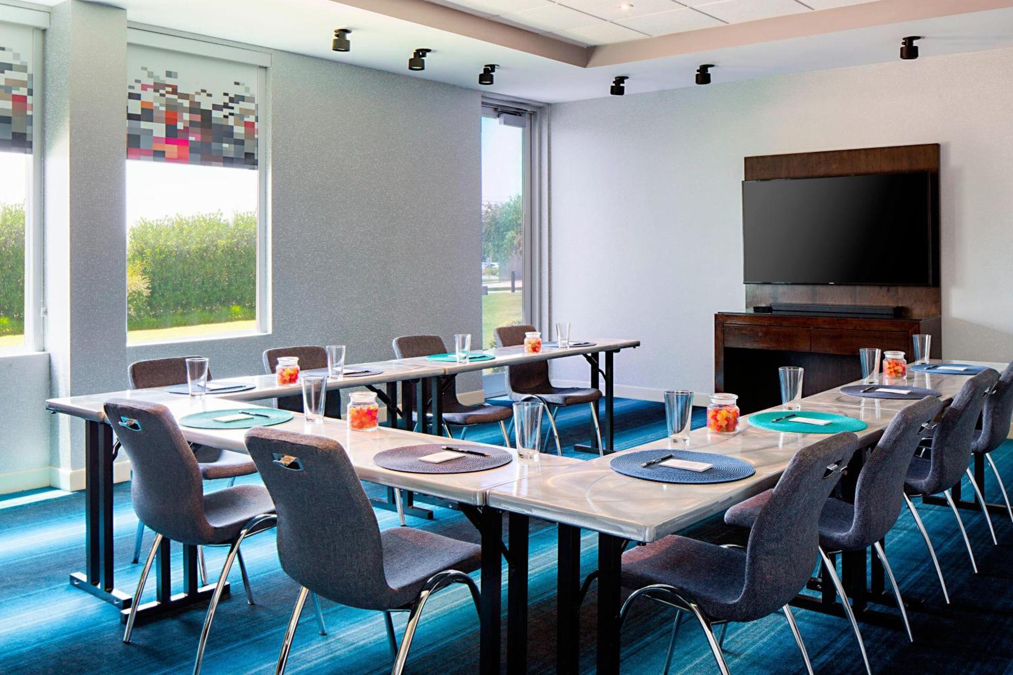 Aloft Hotel Las Colinas Irving Extérieur photo